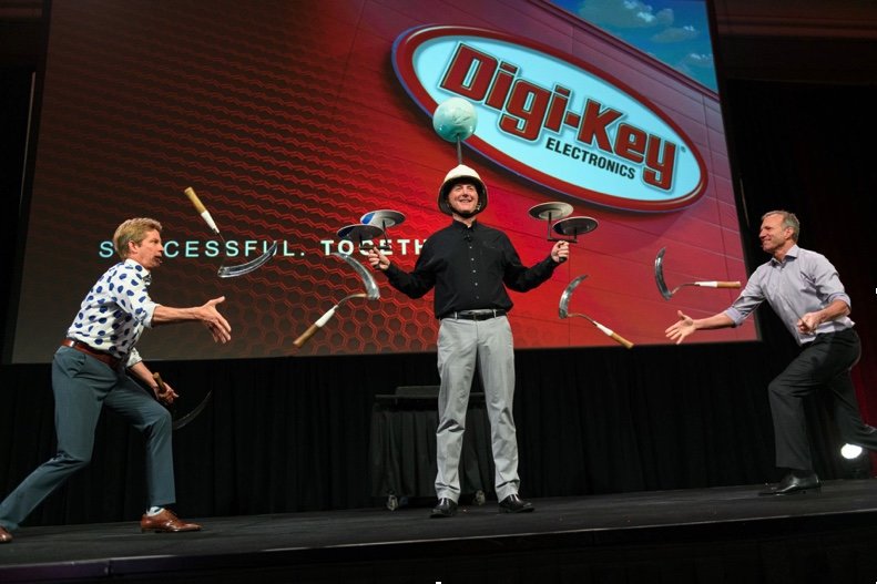 Digi-Key Electronics Wins Big at 2022 EDS Leadership Summit